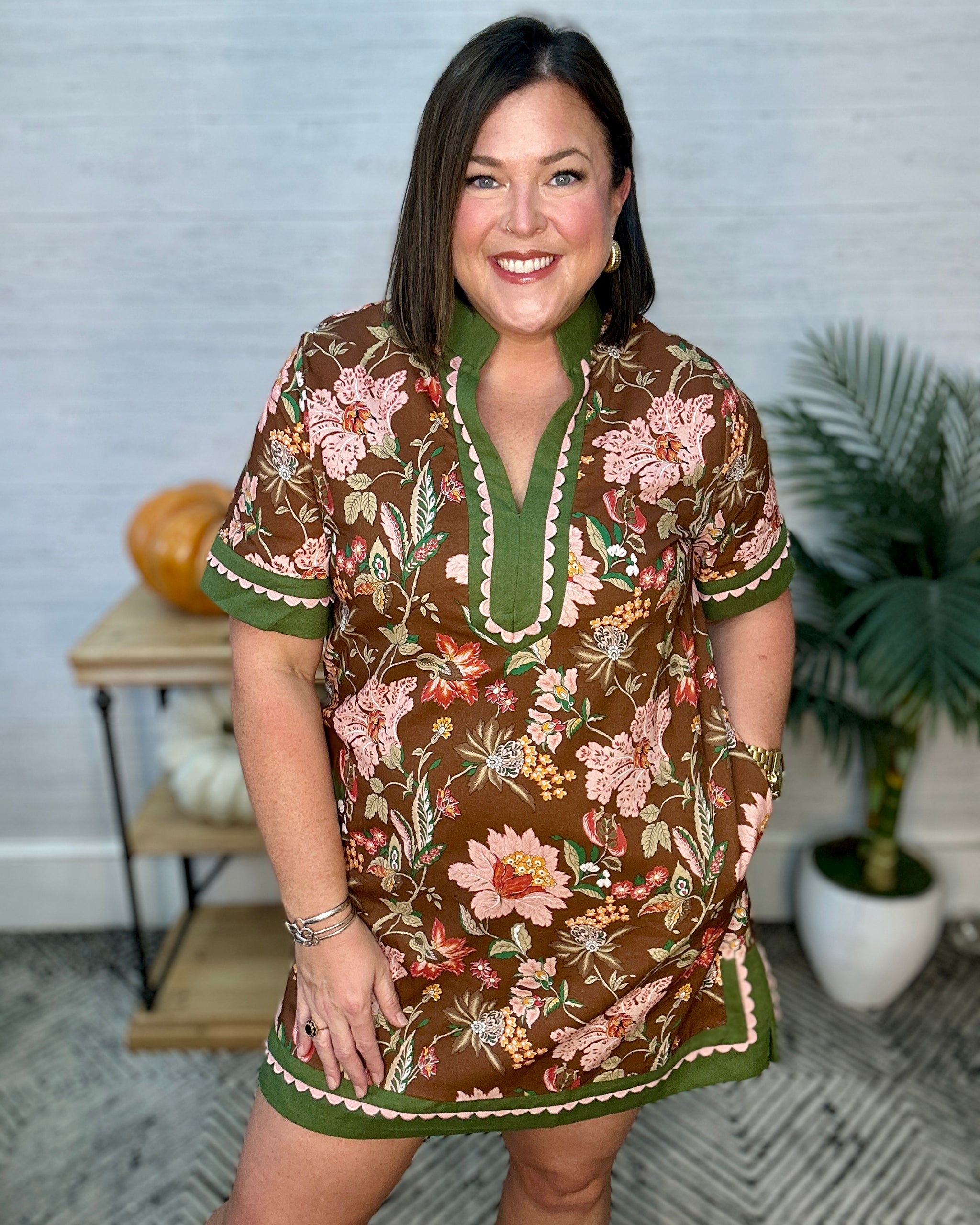 Brown Floral Scallop Trim Dress – Moxie Shop